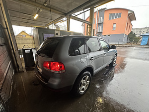 VOLKSWAGEN TOUAREG (3 foto / 5)