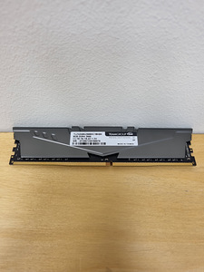 Teamgroup T-FORCE Vulcan Z 8GB DDR4 2666 MHz CL18 1.2V (2 foto / 2)