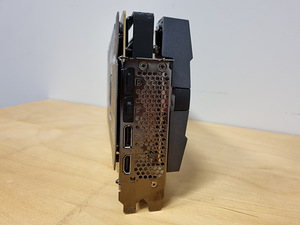 MSI GeForce RTX™ 3070 SUPRIM X 8G (4 foto / 6)