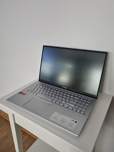 Asus VivoBook 15 X512DA (R5 3500U, 12GB, Vega 8, 512GB NVMe) (3 foto / 7)