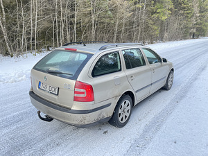 Skoda Octavia 1,9 77kw (3 foto / 6)