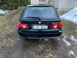 BMW 525 Facelift 2.5 R6 120kW (4 foto / 8)