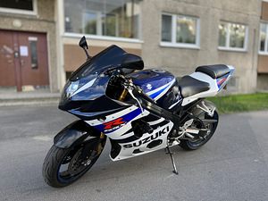 Suzuki gsx-r 1000 (3 foto / 8)