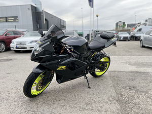 Suzuki gsx-r 1000 (3 foto / 7)