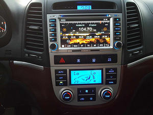 Hyundai Santa Fe 7-kohaline (10 foto / 15)