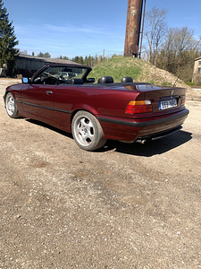 М: e36 кабриолет 1.8 механика (6 фото из 13)