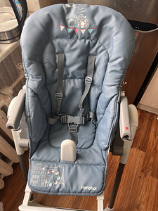 Стул для кормления (2 фото из 2)