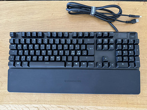 STEELSERIES Apex 7 - Nordic (1 фото из 2)