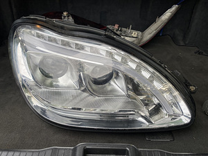 Mercedes S-klass W220 LED esituled (1 foto / 2)