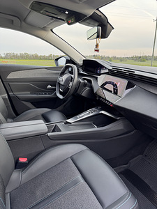 Peugeot 308 Allure Pack PureTech 130 AT8 1.2 96kW (8 foto / 10)