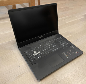 Asus TUF FX705DT (1 foto / 4)