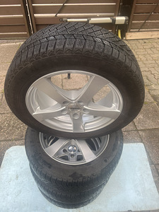 Continental 205/55 R16 Шины + диски (8 фото из 8)