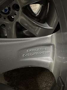 Диски BMW STYLE 168 + шины для BMW X5 E53 IS (7 фото из 7)