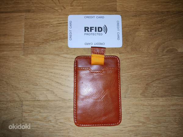 RFID-kaardihoidja helepruun ehtsast nahast (foto #2)