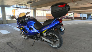 Suzuki GSX 600 59kW (6 foto / 10)