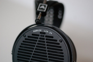 Наушники Audeze LCD-2C (2 фото из 8)
