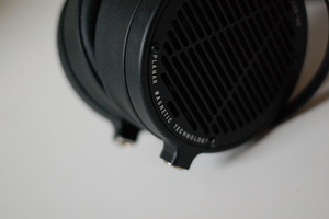 Наушники Audeze LCD-2C (5 фото из 8)