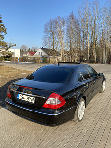 Мерседес-Бенц Е 320 (6 фото из 13)