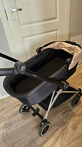 Прогулочная коляска Cybex Mios (10 фото из 10)