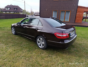 Mercedes-Benz e350 (4 фото из 13)