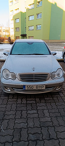 Mercedes benz c320 (3 foto / 3)