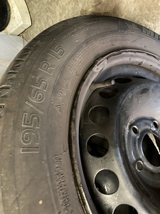 Suverehvid Michelin 15/195/65(2tk) (3 foto / 4)