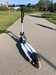 Elektritõukeratas (2 foto / 10)