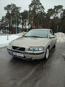 Volvo s60, 2002