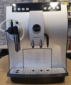 Jura Impressa Z5 (1 foto / 5)