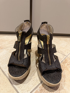 Michael Kors sandaalid, suurus 40, nahk (1 foto / 6)