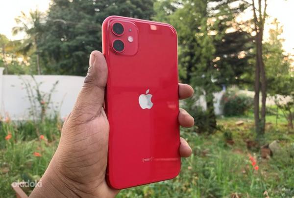 iPhone 11 64Gb Red (фото #1)