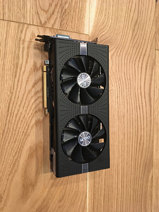 Sapphire nitro+ radeon rx 580 4gb (1 foto / 2)