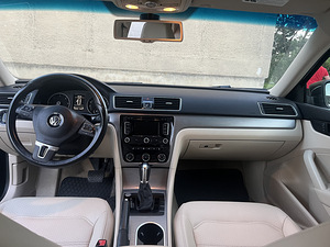 Volkswagen Passat 2014 (4 foto / 9)