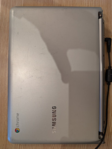 Samsung Chromebook (2 foto / 3)