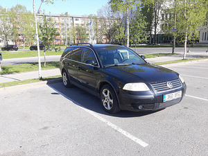 VW Passat Variant 1.9 96kw (2 foto / 9)