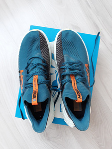 HOKA M CARBON X 3 meeste jooksujalatsid (2 foto / 3)