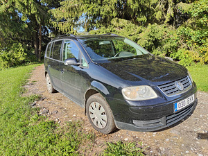 VW Touran 1.9 (2 foto / 6)