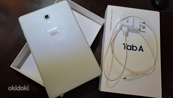 Samsung Galaxy Tab A 10.5 LTE (фото #3)