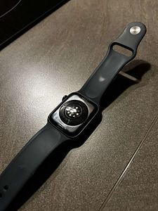Apple Watch 7 45mm (4 фото из 5)