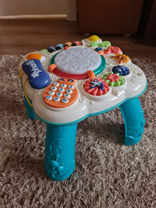Игровой столик (1 фото из 2)