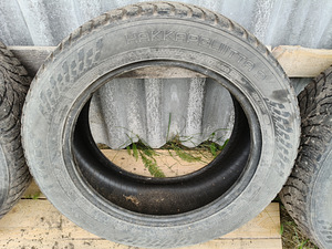 R17 225/55/17 Hakkapeliitta 9 (6 foto / 7)