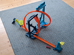 Hot Wheels surmasõlm (1 foto / 2)