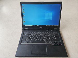 Fujitsu Lifebook E448 I3-7020U/8GB/14,0 FULLHD IPS /256 SSD (1 foto / 2)