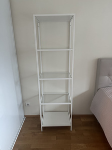 Полка Ikea Vittsjö (1 фото из 3)