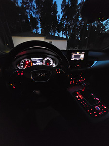 Audi A6 2012, 2.0 132kw TFSI. M/V (5 foto / 5)