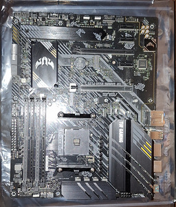 5800X3D, DDR4, ASUS B550 (3 фото из 8)