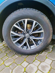 Volkswagen Tiguan Allspace (11 foto / 15)