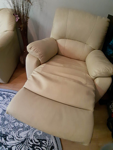 Nahast diivanvoodi ja tugitool (3 foto / 5)