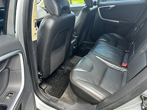 Volvo XC60, 2009 a (11 foto / 11)