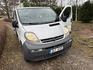 Opel Vivaro 1.9 74kW (1 фото из 14)